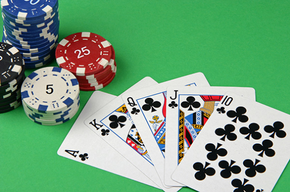 Tuyệt chiêu của những cao thủ poker online chuyên nghiệp